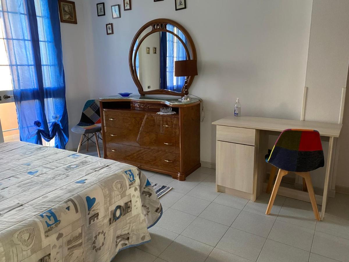 Come A Casa! Ористано Экстерьер фото